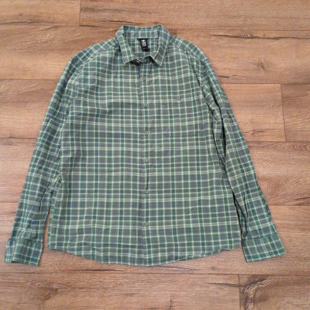 Mountain Hardwear Men's Large Button Up Shirt Plaid‎ Outdoor Hiking Skater Surf